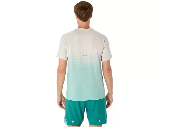 MEN’S SEAMLESS SHORT SLEEVE TOP MEN’S SEAMLESS SHORT SLEEVE TOP