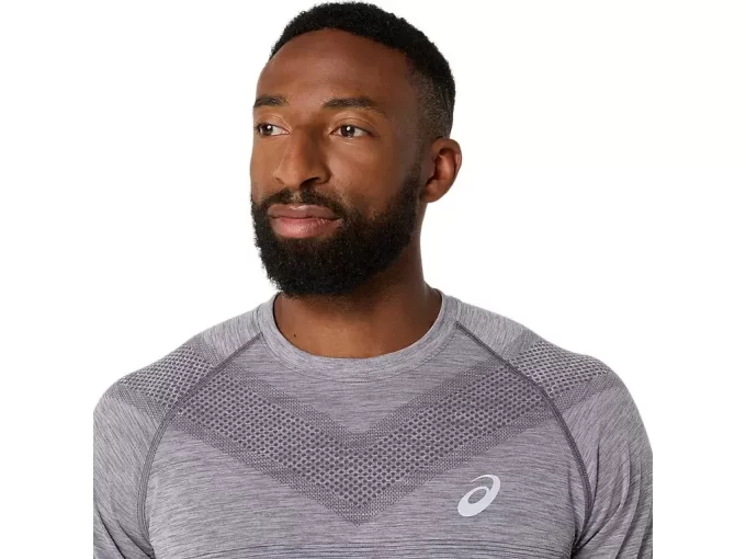 MEN’S SEAMLESS SHORT SLEEVE TOP MEN’S SEAMLESS SHORT SLEEVE TOP