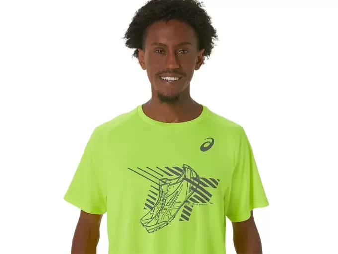 MEN’S SHOES GRAPHIC SHORT SLEEVE TOP MEN’S SHOES GRAPHIC SHORT SLEEVE TOP