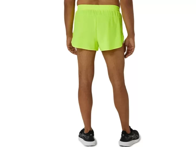 MEN’S SPLIT SHORT MEN’S SPLIT SHORT