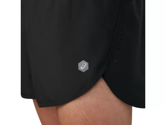 MEN’S SPLIT SHORT MEN’S SPLIT SHORT