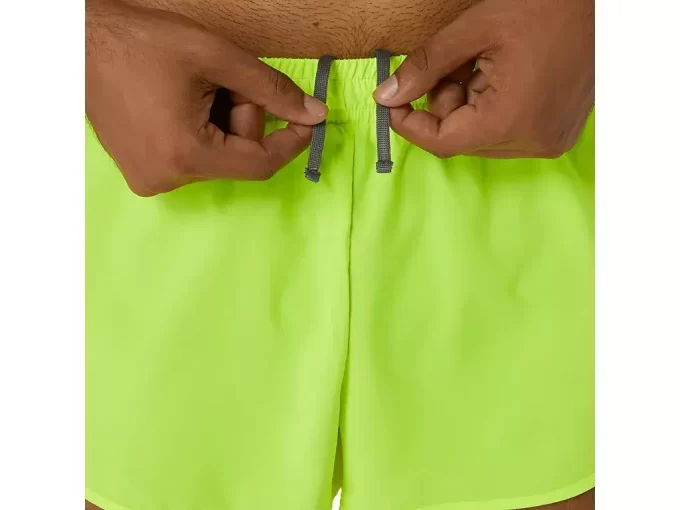 MEN’S SPLIT SHORT MEN’S SPLIT SHORT