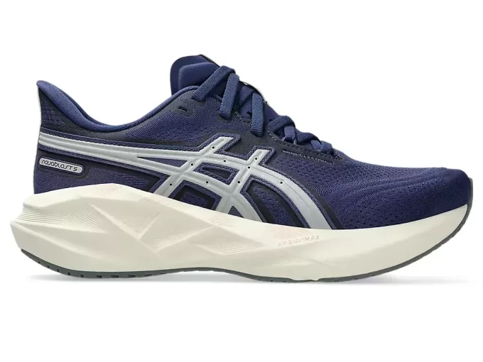 NOVABLAST 5 ASICS TRACK CLUB NOVABLAST 5 ASICS TRACK CLUB