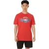 UNISEX ASICS EST 1977 MOUNTAIN TEE UNISEX ASICS EST 1977 MOUNTAIN TEE