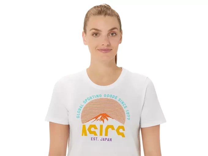 WOMEN’S ASICS GSG SINCE 1977 ADVENTURE CREW WOMEN’S ASICS GSG SINCE 1977 ADVENTURE CREW