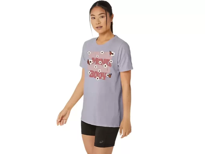 WOMEN’S ASICS MONARCH SLOGAN CREW WOMEN’S ASICS MONARCH SLOGAN CREW
