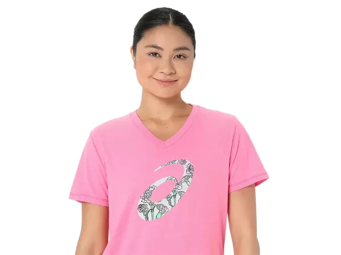 WOMEN’S CARNATION SHORT SLEEVE V-NECK WOMEN’S CARNATION SHORT SLEEVE V-NECK