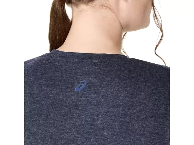 WOMEN’S HEATHER CREWNECK TOP WOMEN’S HEATHER CREWNECK TOP