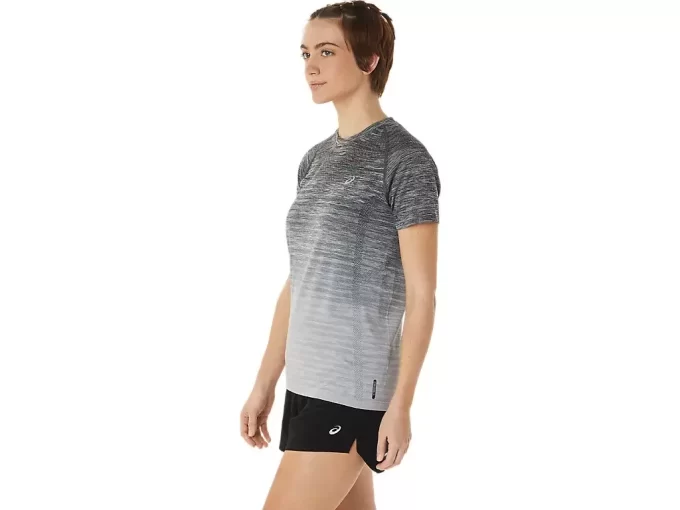 WOMEN’S SEAMLESS SHORT SLEEVE TOP WOMEN’S SEAMLESS SHORT SLEEVE TOP