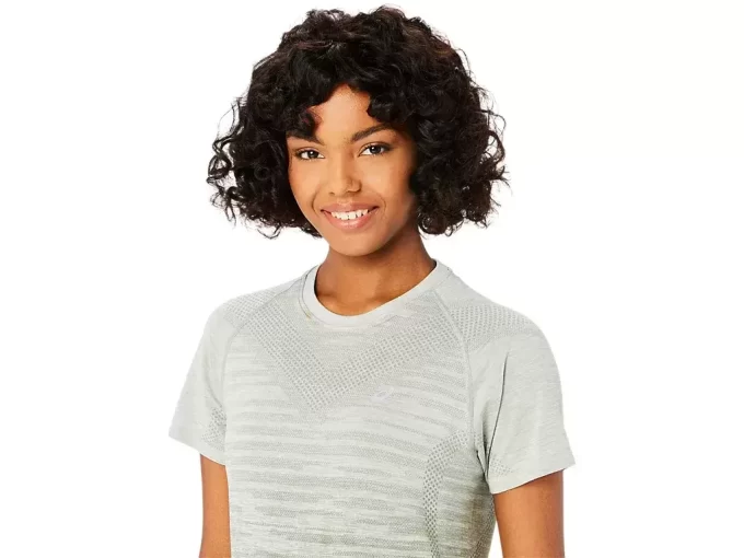 WOMEN’S SEAMLESS SHORT SLEEVE TOP WOMEN’S SEAMLESS SHORT SLEEVE TOP