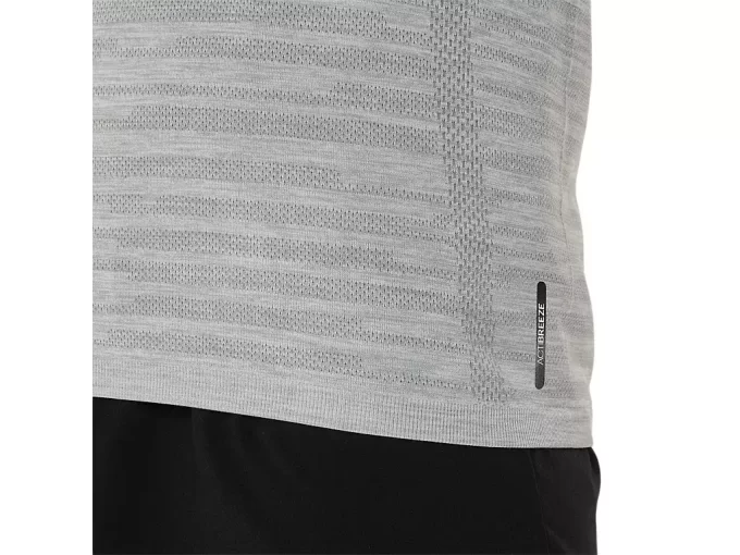 WOMEN’S SEAMLESS SHORT SLEEVE TOP WOMEN’S SEAMLESS SHORT SLEEVE TOP