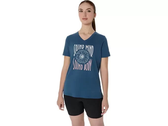 WOMEN’S SUNFLOWER SLOGAN V-NECK WOMEN’S SUNFLOWER SLOGAN V-NECK