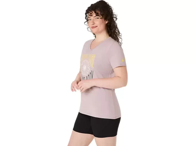 WOMEN’S SUNFLOWER SLOGAN V-NECK