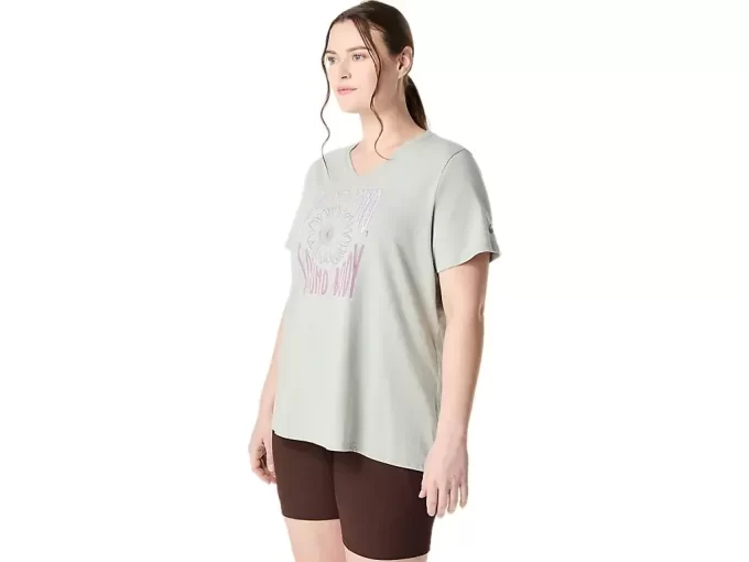 WOMEN’S SUNFLOWER SLOGAN V-NECK