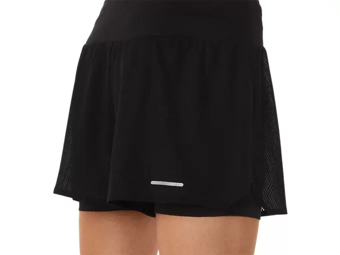 WOMEN’S VENTILATE 2-N-1 3.5IN SHORT WOMEN’S VENTILATE 2-N-1 3.5IN SHORT